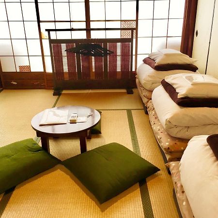 קיוטו Guest House Rakuza מראה חיצוני תמונה