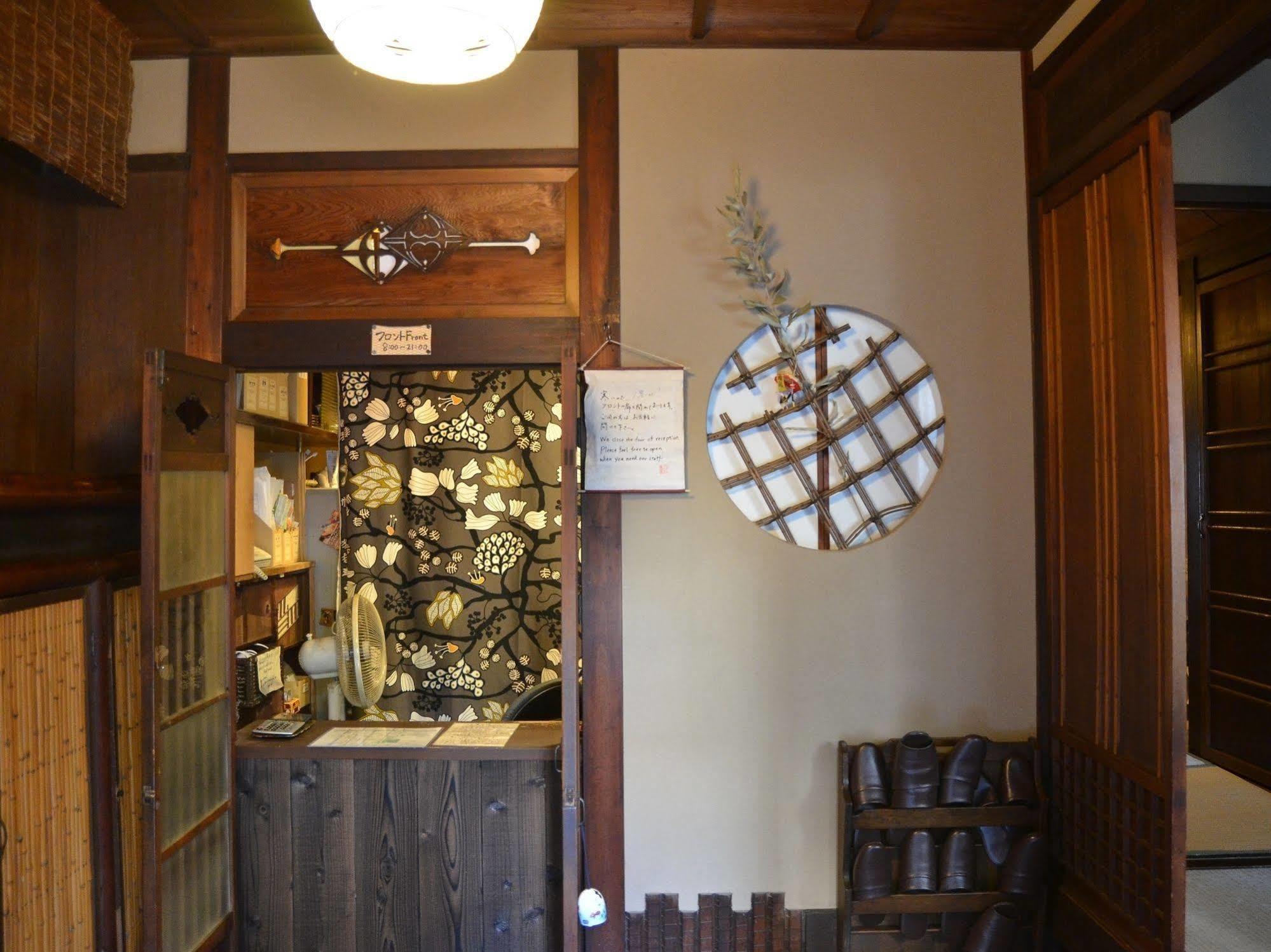 קיוטו Guest House Rakuza מראה חיצוני תמונה