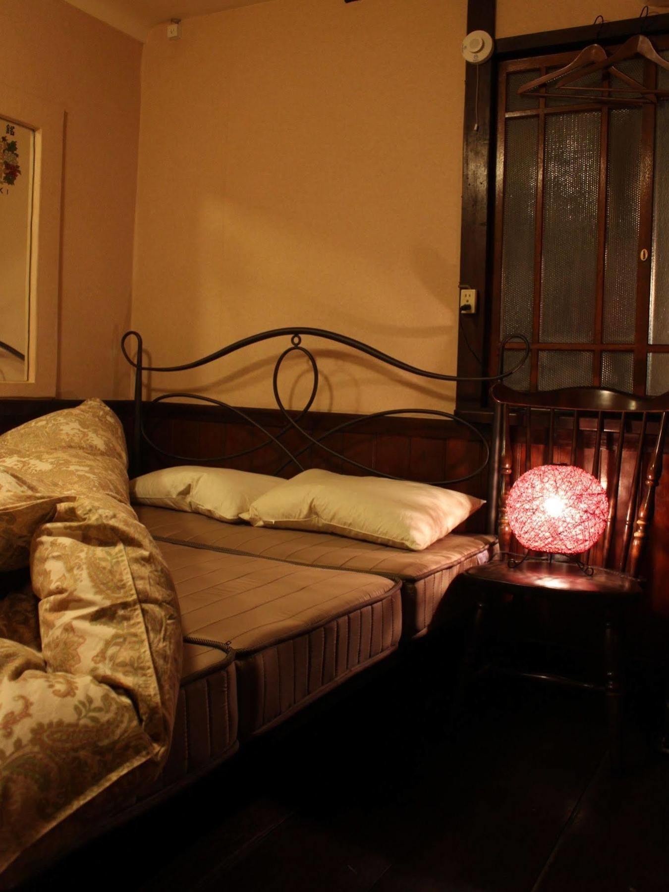 קיוטו Guest House Rakuza מראה חיצוני תמונה
